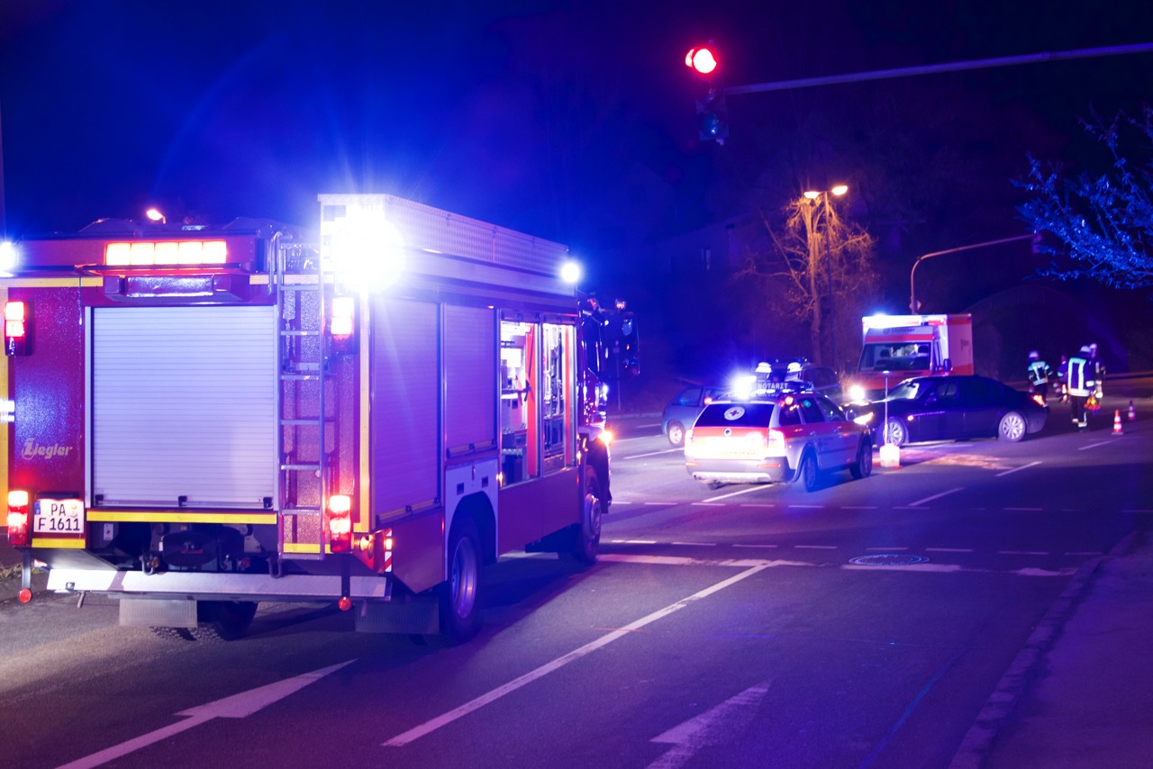 Blaulicht & Martinshorn - Freiwillige Feuerwehr Lahntal